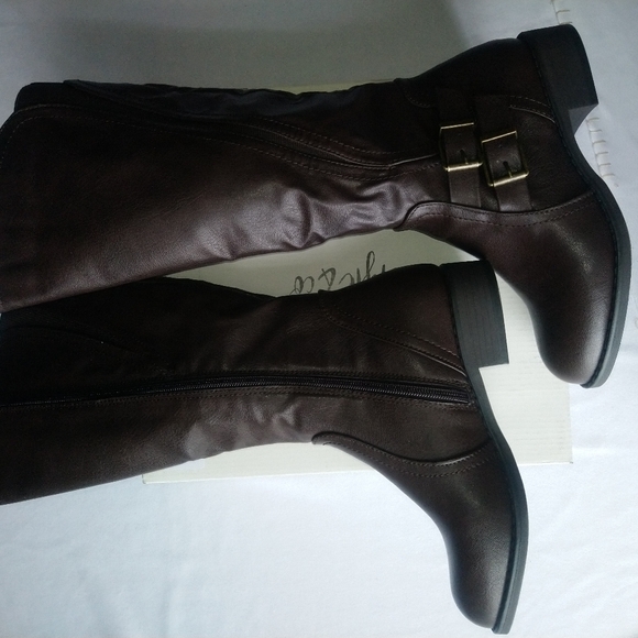 BNIB Style & Co. Boots - Picture 2 of 8